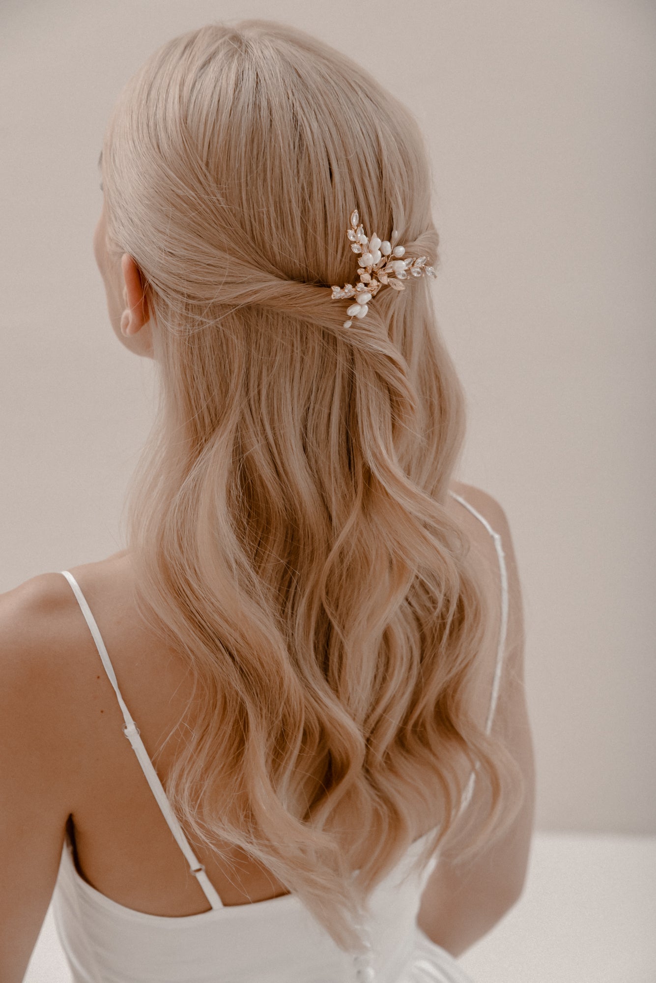H2495 Hair Pins (DISCONTINUED)