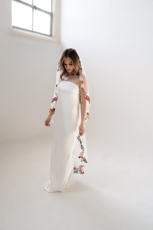 Dahlia Veil - FW25-005