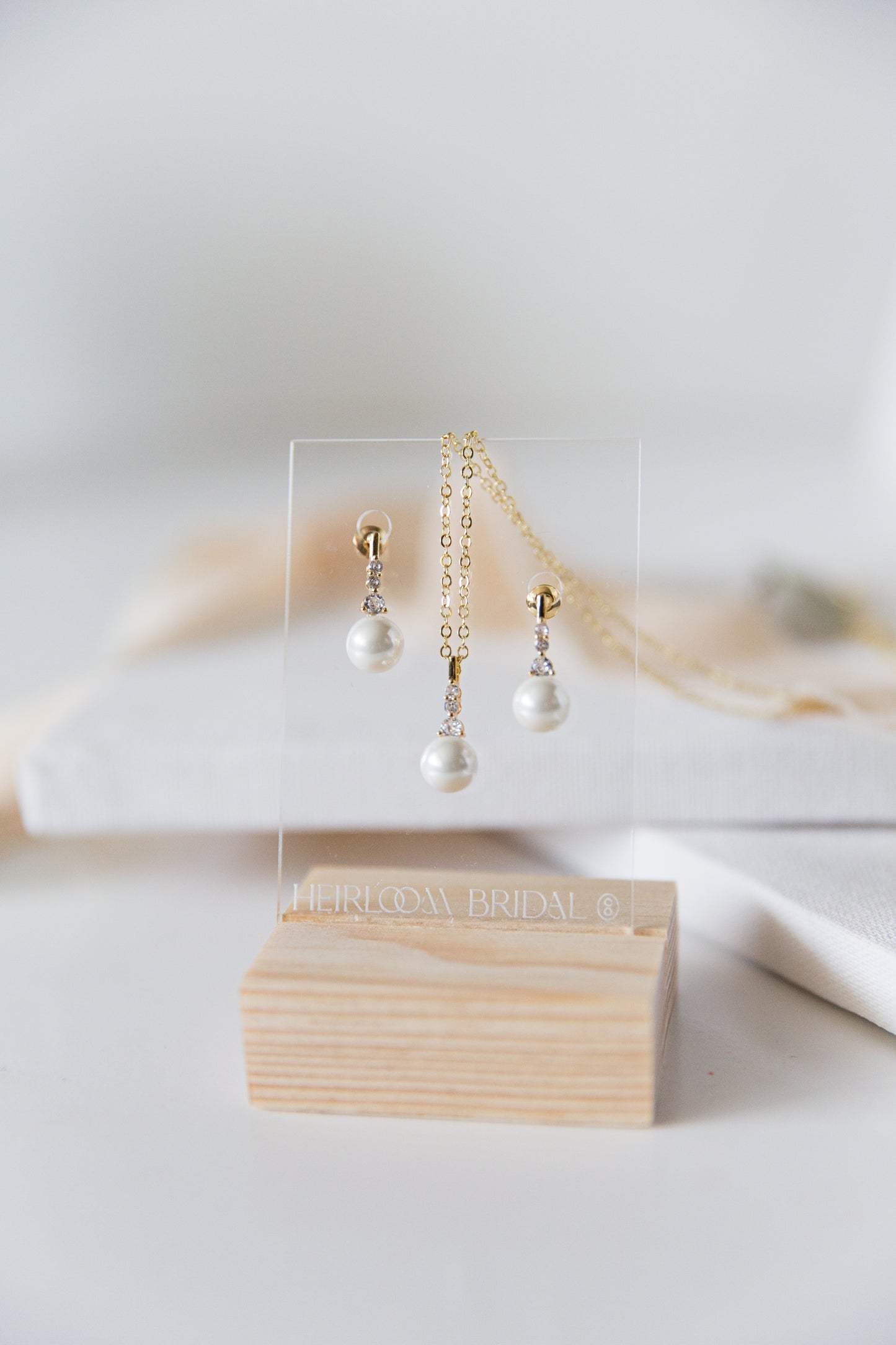 Cara Jewelry Set