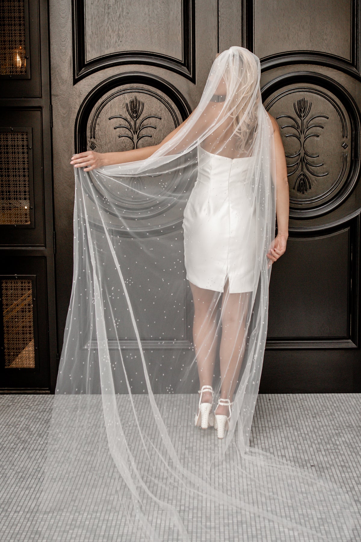 Dew Drop Veil V2410
