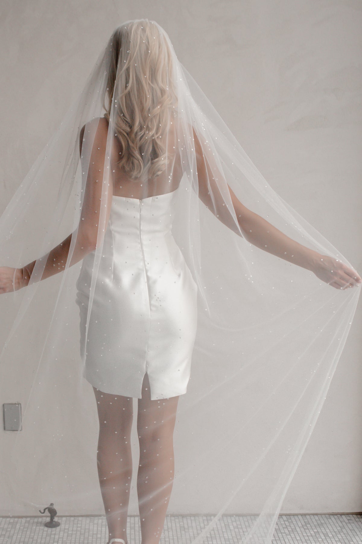 Dew Drop Veil V2410
