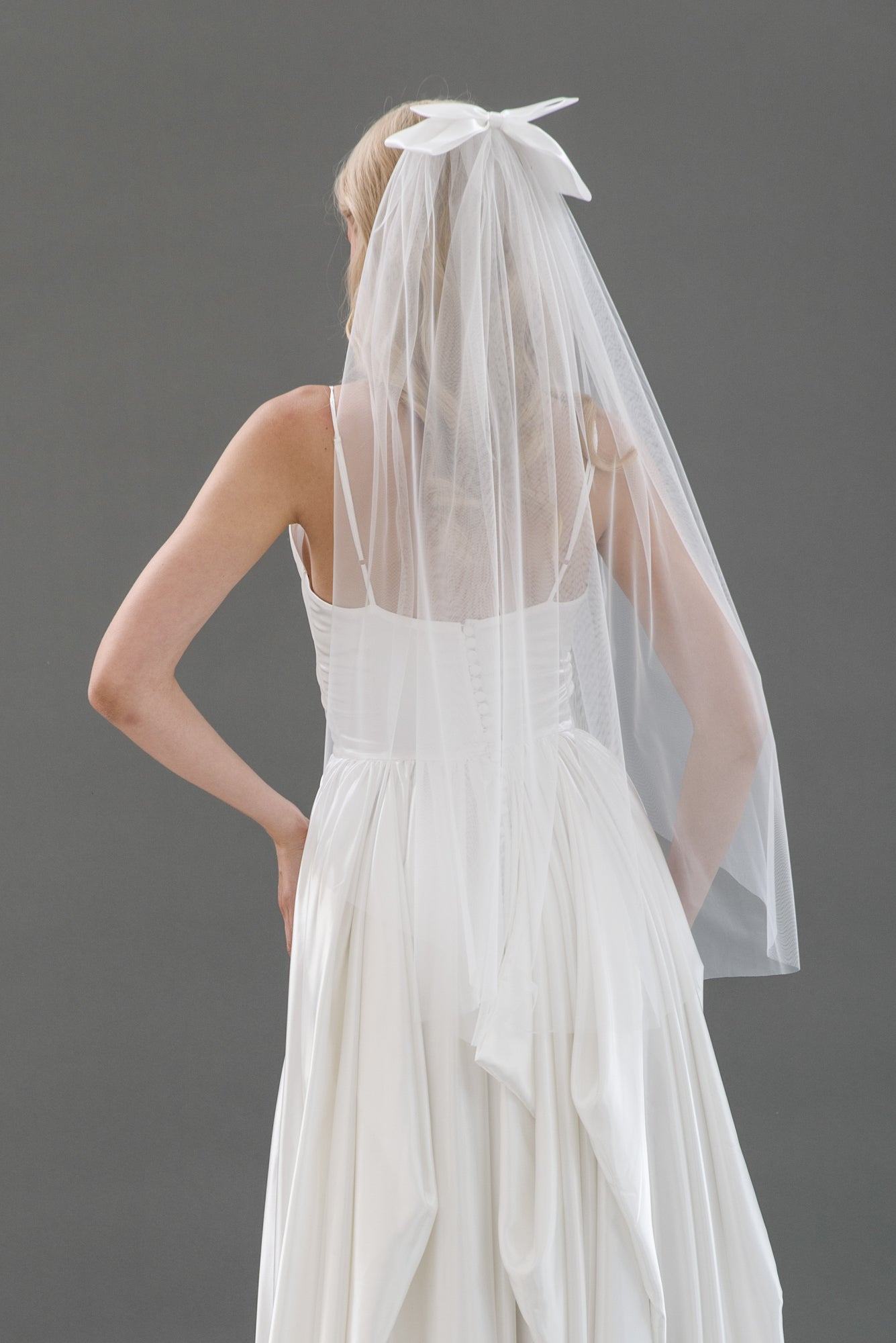 Bow Veil V2414