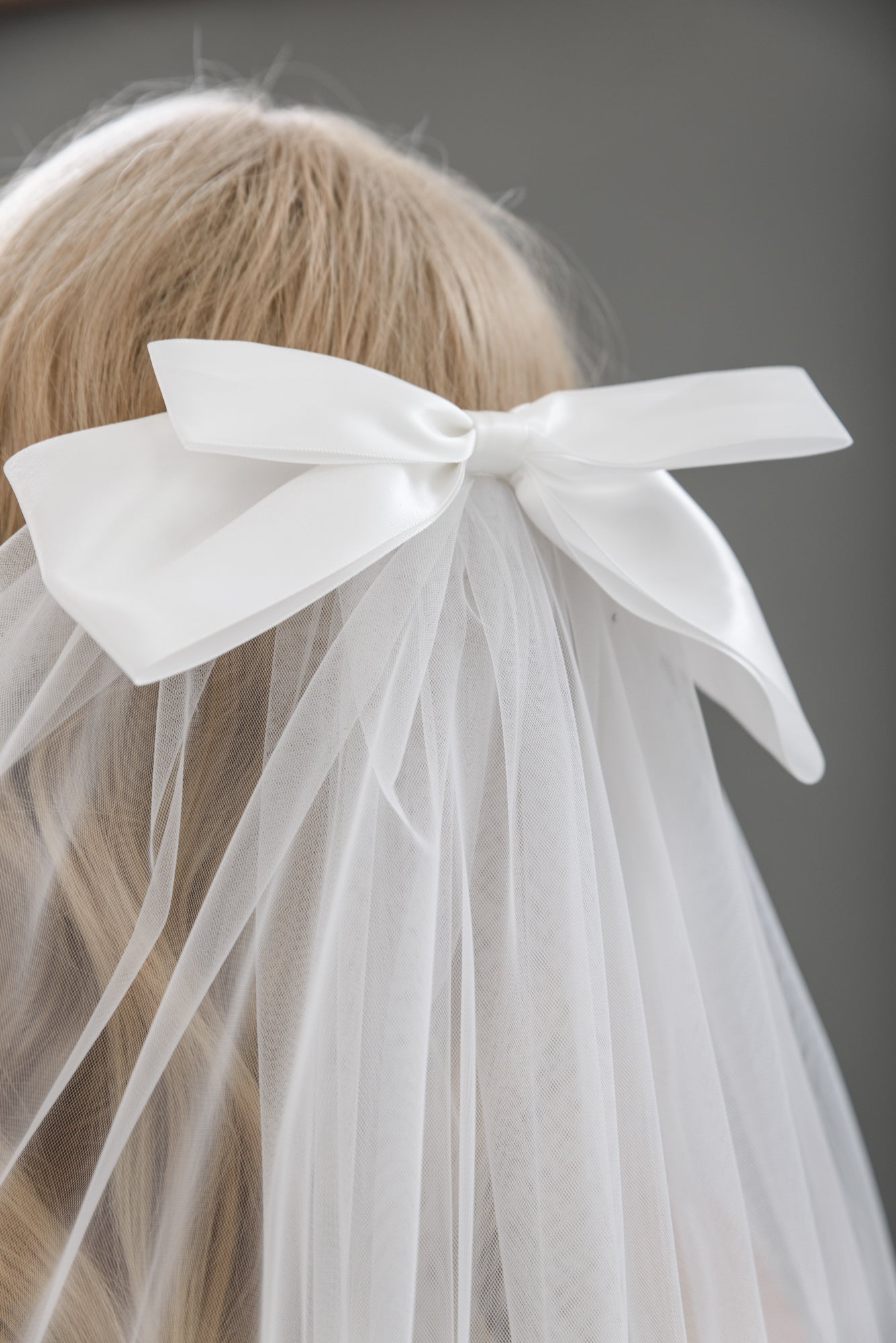 Bow Veil V2414