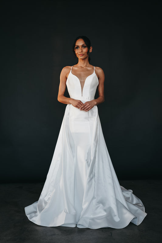 Katie Overskirt