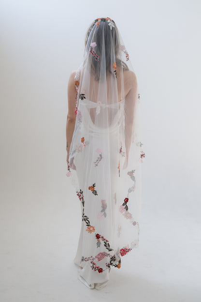 Dahlia Veil - FW25-005