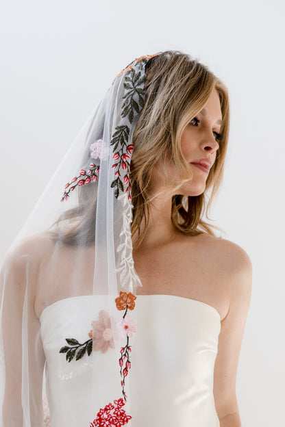 Dahlia Veil - FW25-005