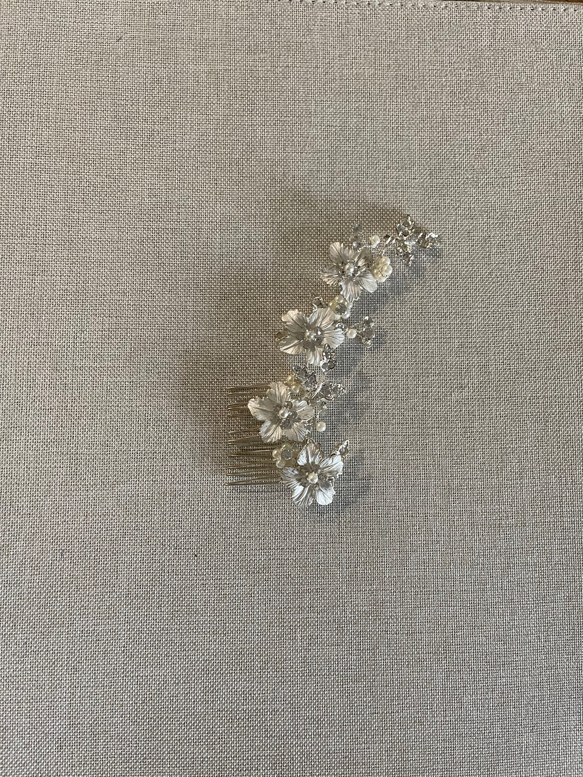 Silver hair comb, 5 inches long
