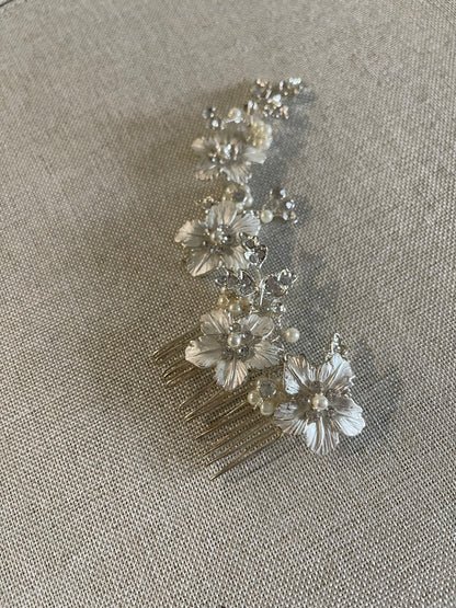 Silver hair comb, 5 inches long
