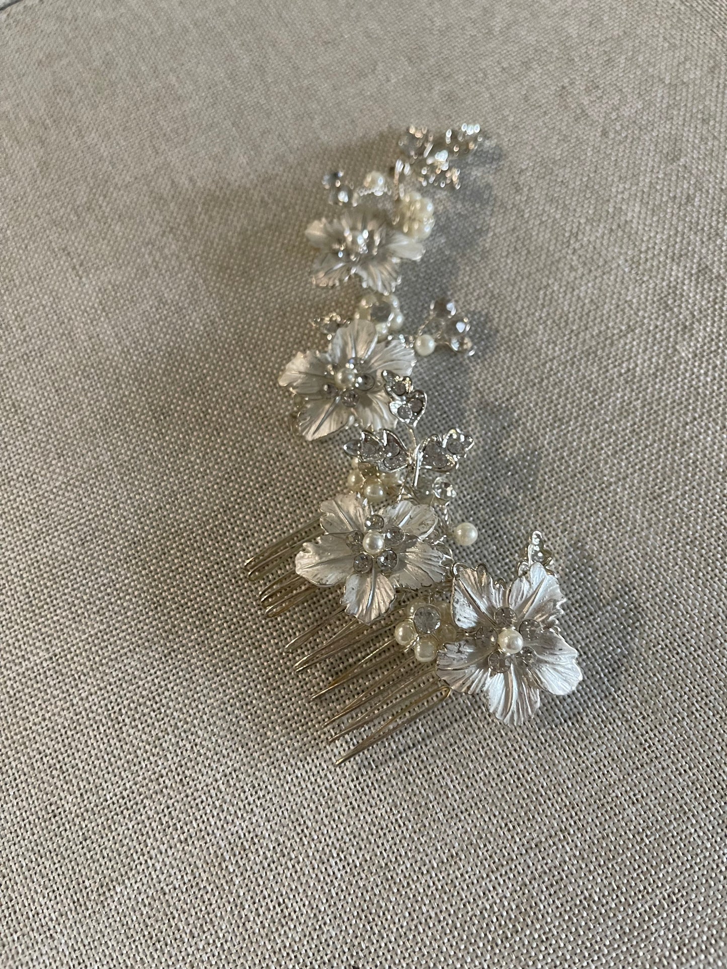 Silver hair comb, 5 inches long