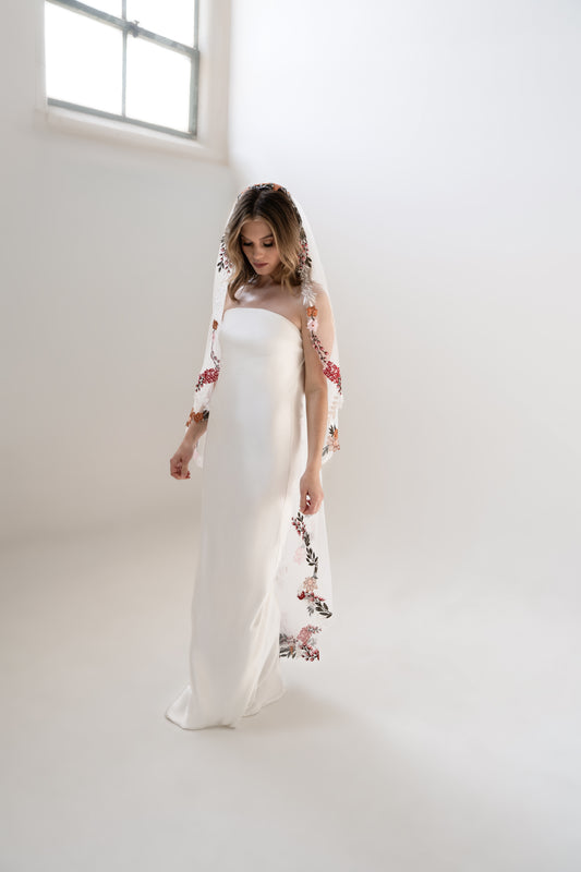 Dahlia Veil - FW25-005