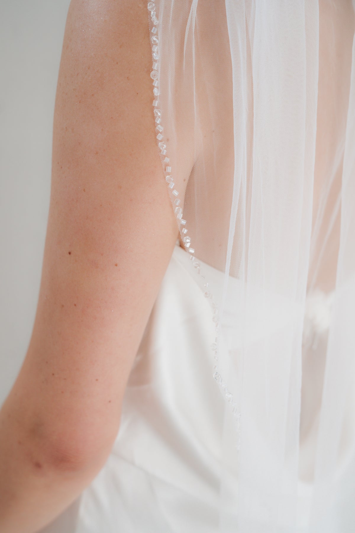 Celeste Veil - FW25-014 (off white)