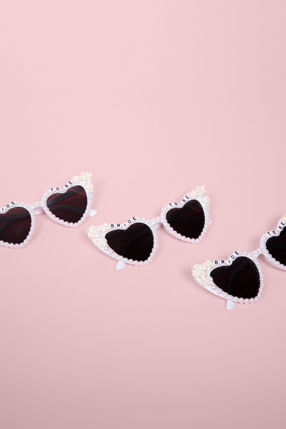 Pack of 5 Bride To Be Sunnies