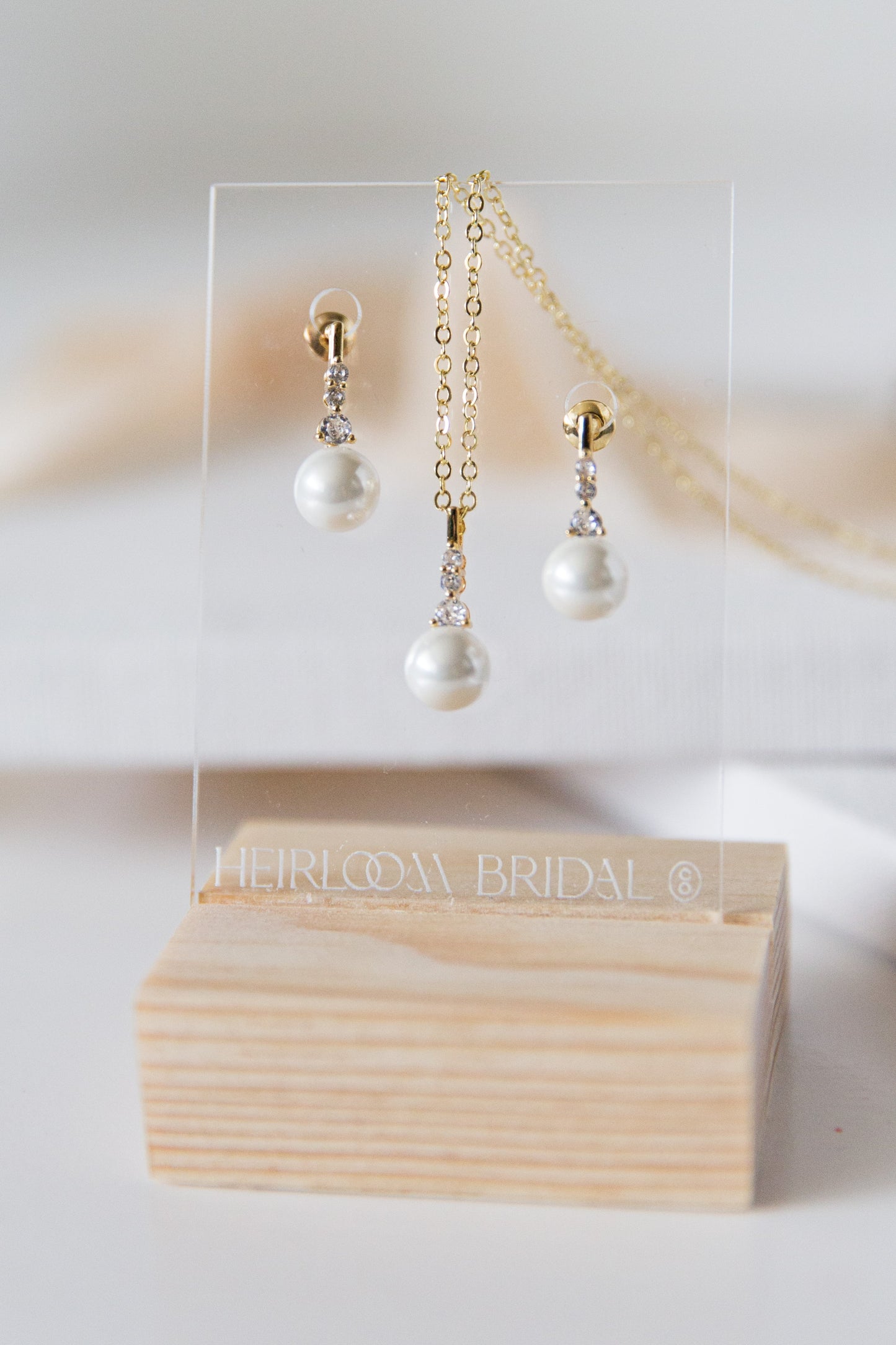 Cara Jewelry Set