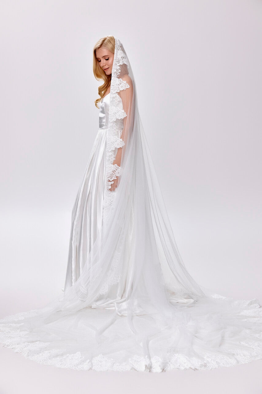 Eloise Veil