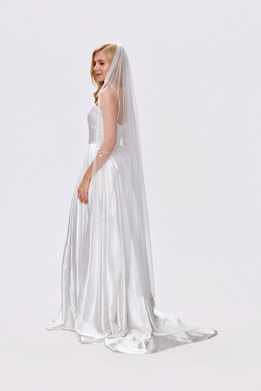 Hallie Veil