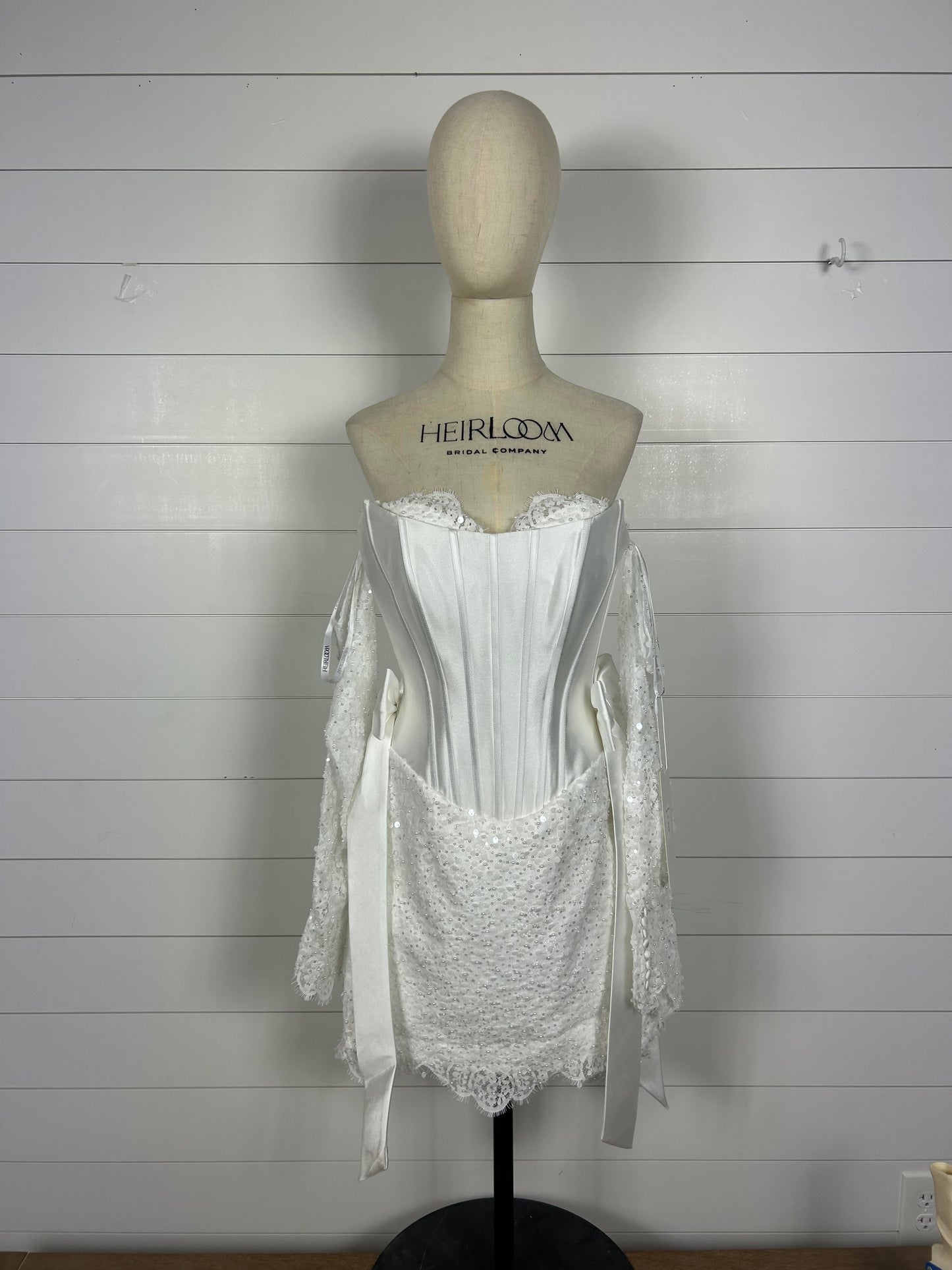 SAMPLE DRESS SIZE 6