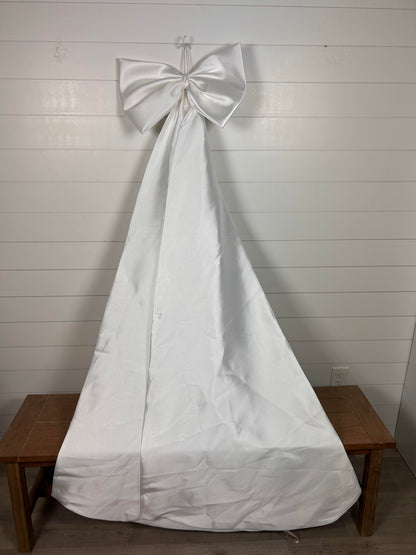 DETACHABLE MAE BOW