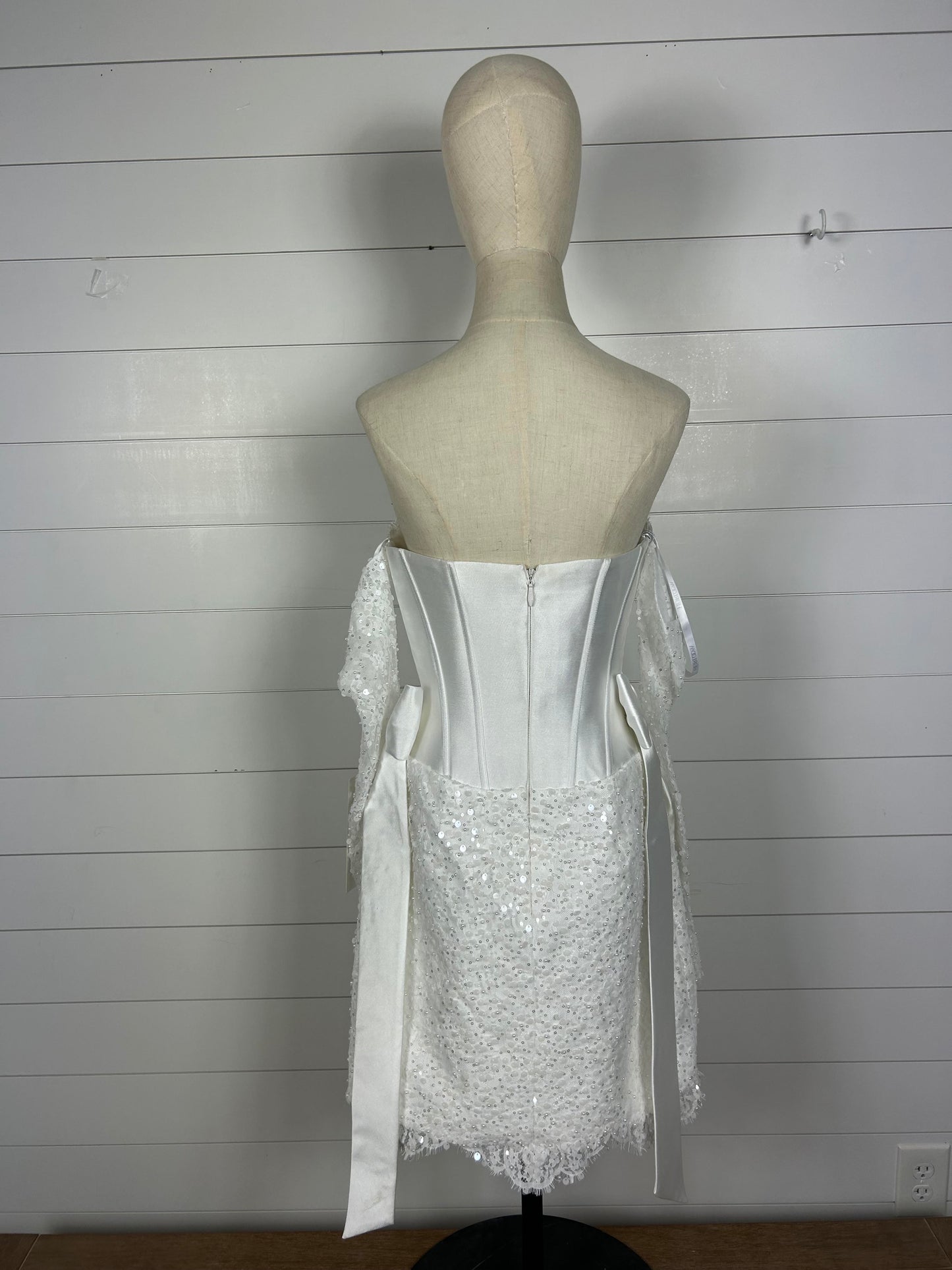 SAMPLE DRESS SIZE 6
