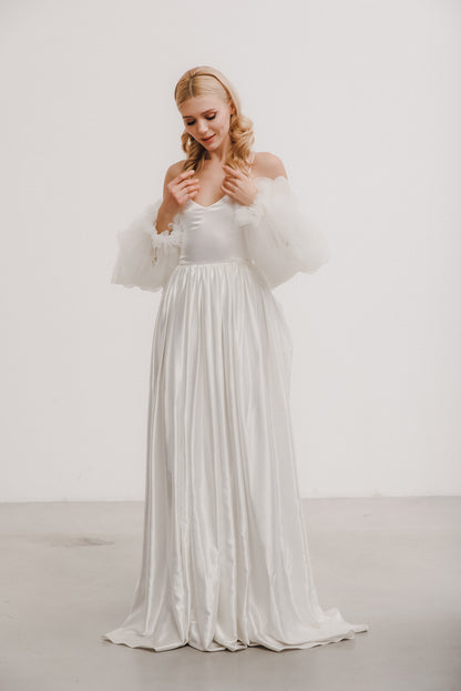 Lucia Sleeves