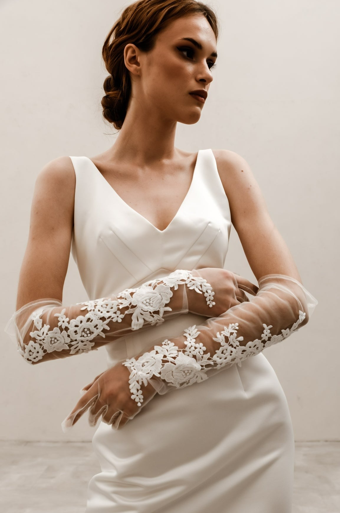 Bridal Gloves Lace G001