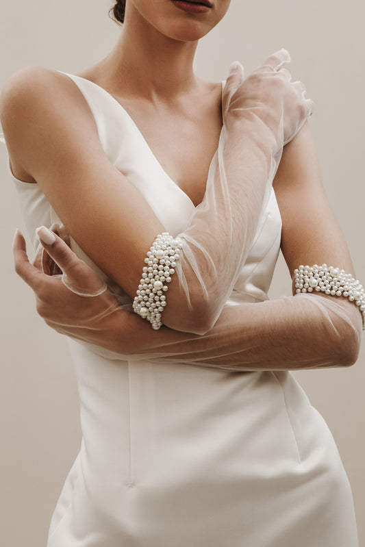 Pearl Cuff Gloves G003