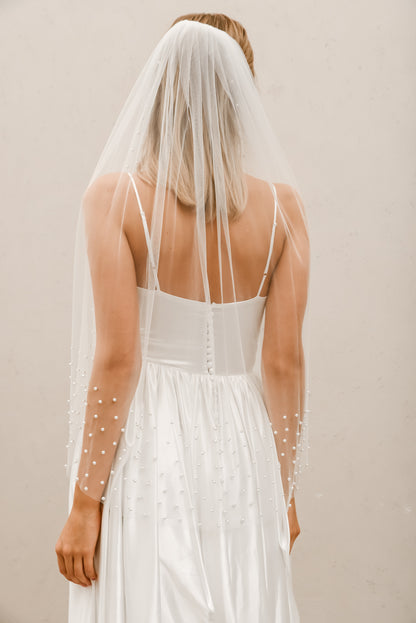 Pearl Border Veil V002