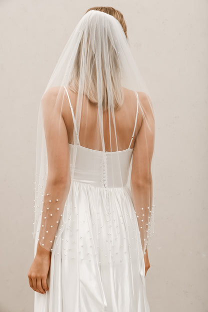 Pearl Border Veil V002