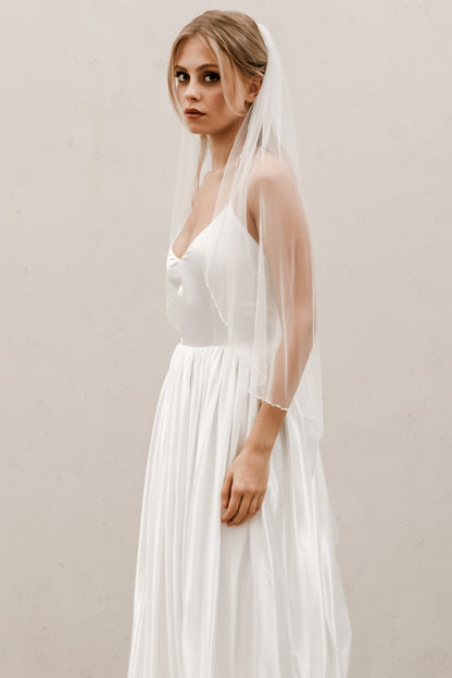 Beaded Edge Veil V011