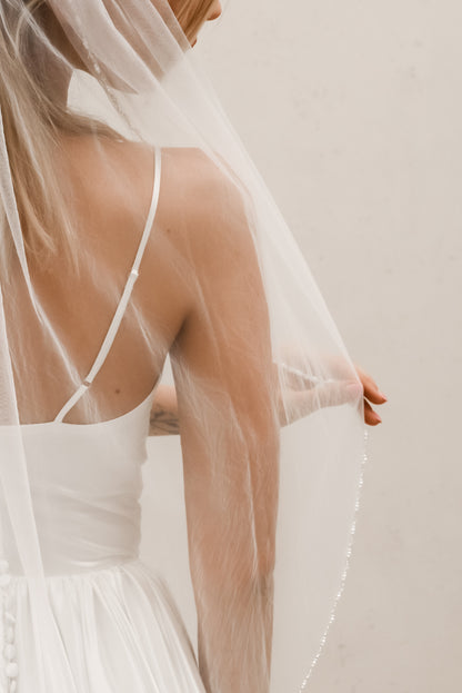 Beaded Edge Veil V011