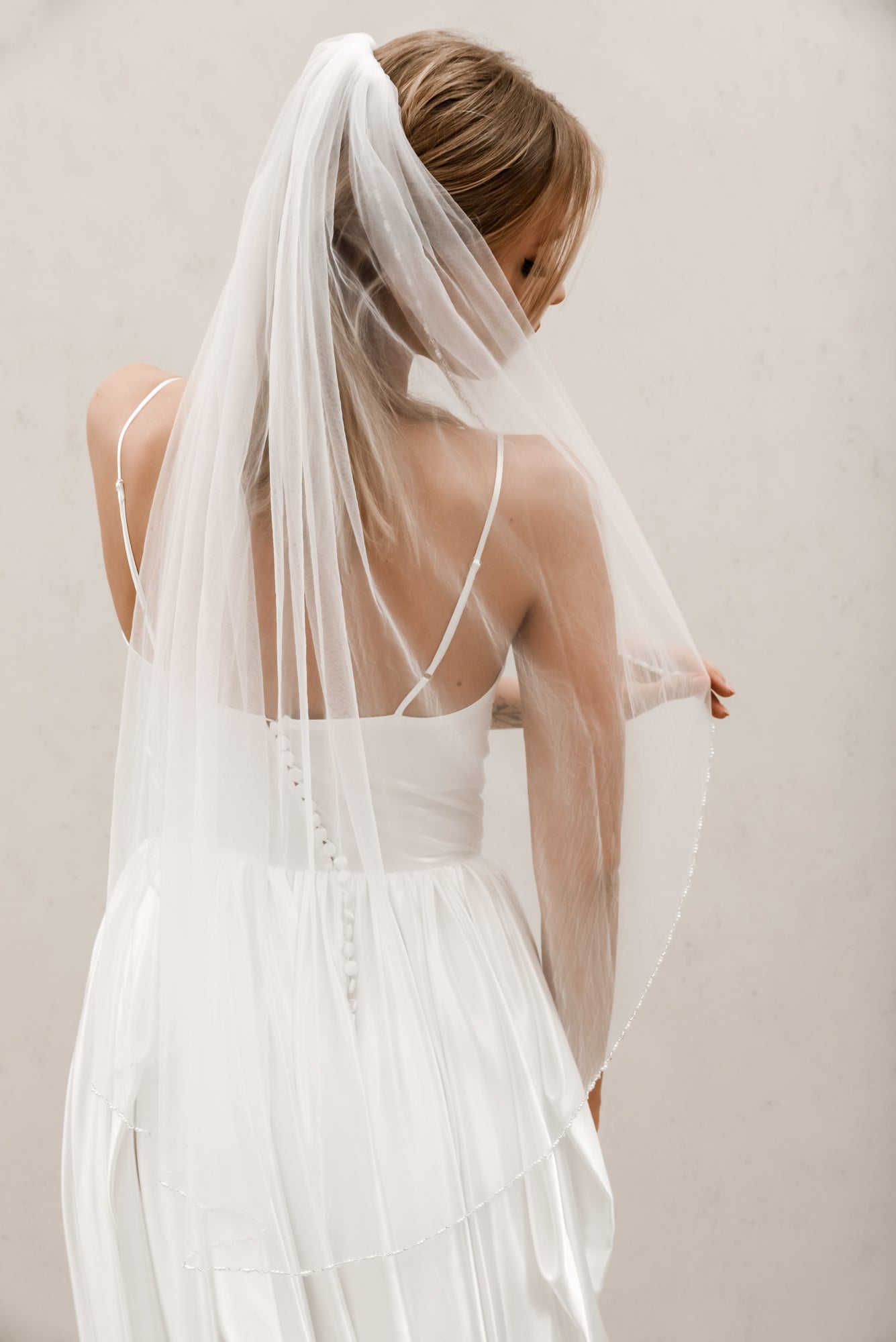 Beaded Edge Veil V011