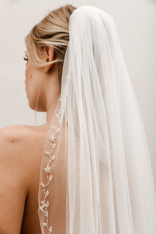 Floral Beaded Edge Veil V003