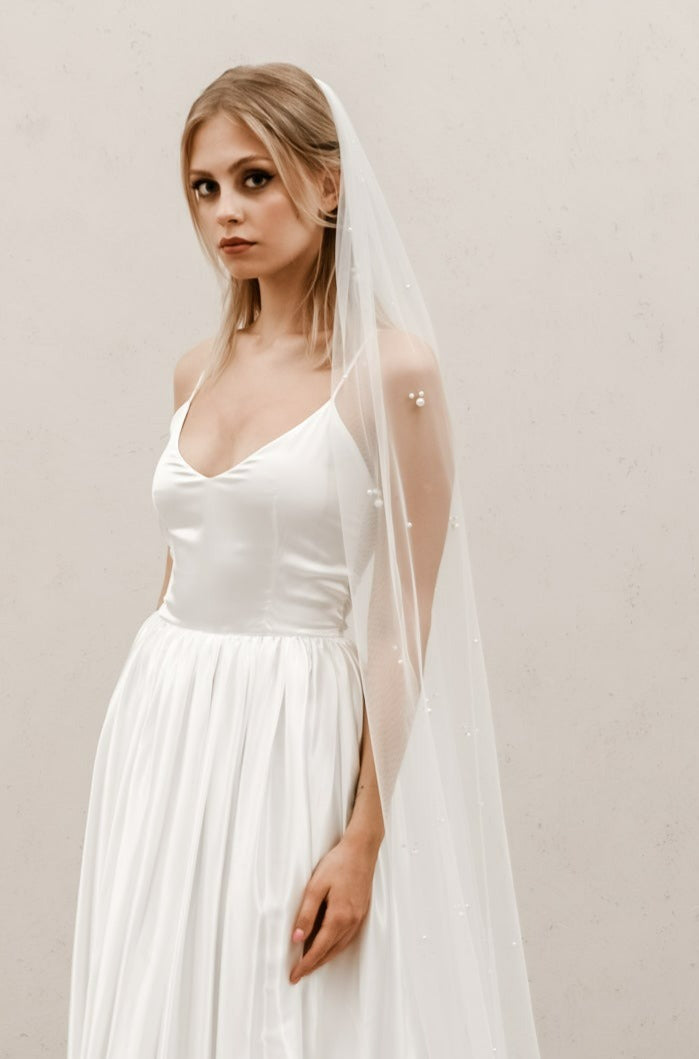 Cluster Pearl Veil V010