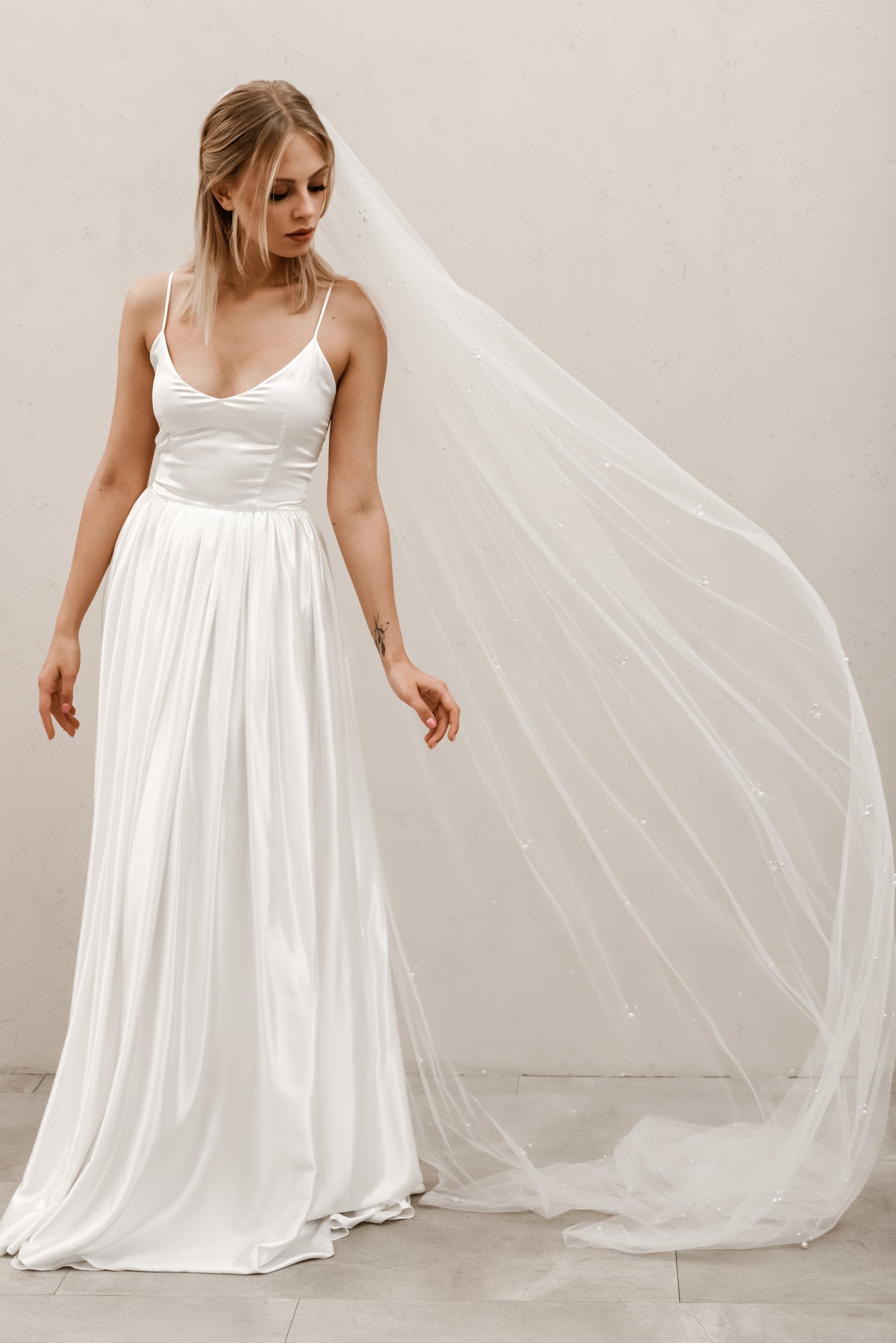 Cluster Pearl Veil V010