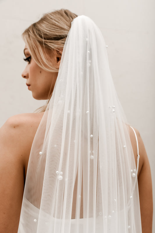 Cluster Pearl Veil V010