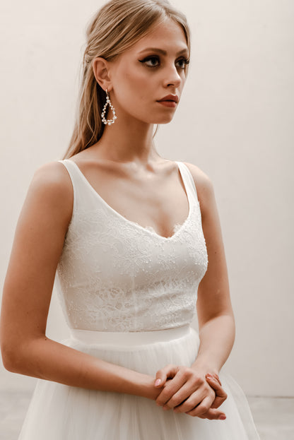 Ella Wired Pearl Earrings - E075 (DISCONTINUED)