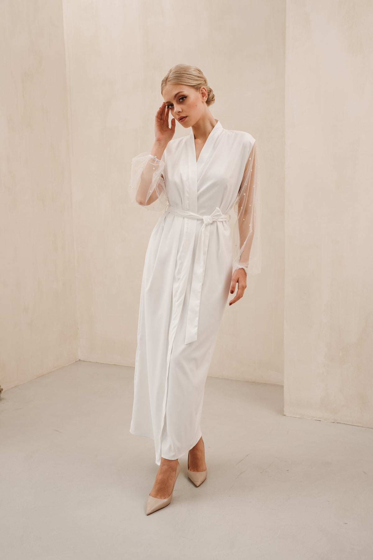 Pearl Sleeve Bridal Robe