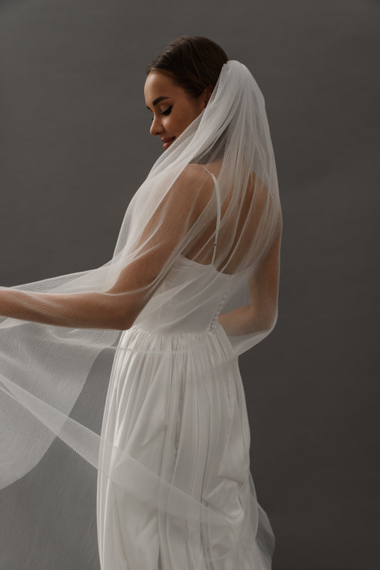 V021 Pleated Veil